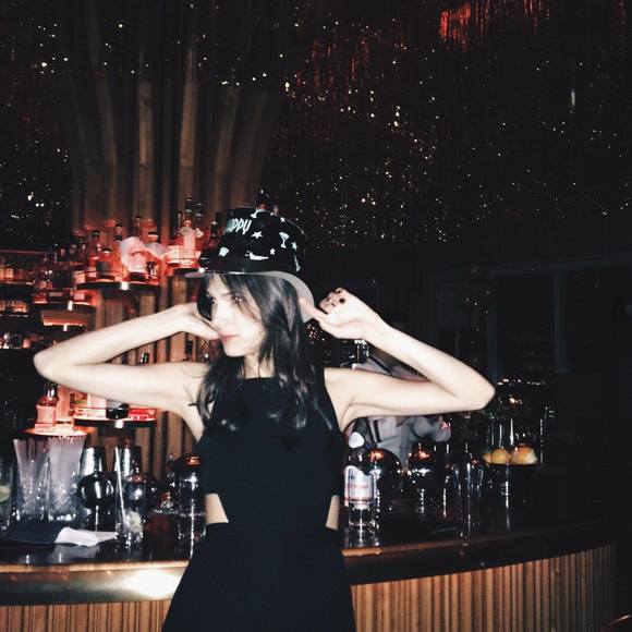 Meet your Posher, Caroline - Picture 1 of 1